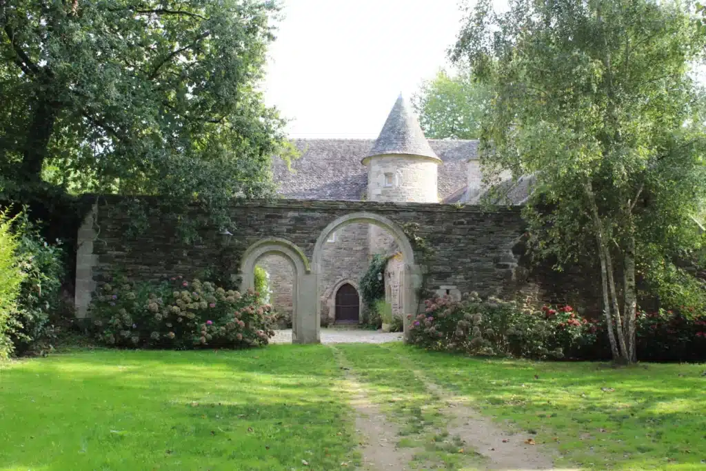 Restauration couverture batiments en pierre Dineault Crozon 1 - Dineault, crozon